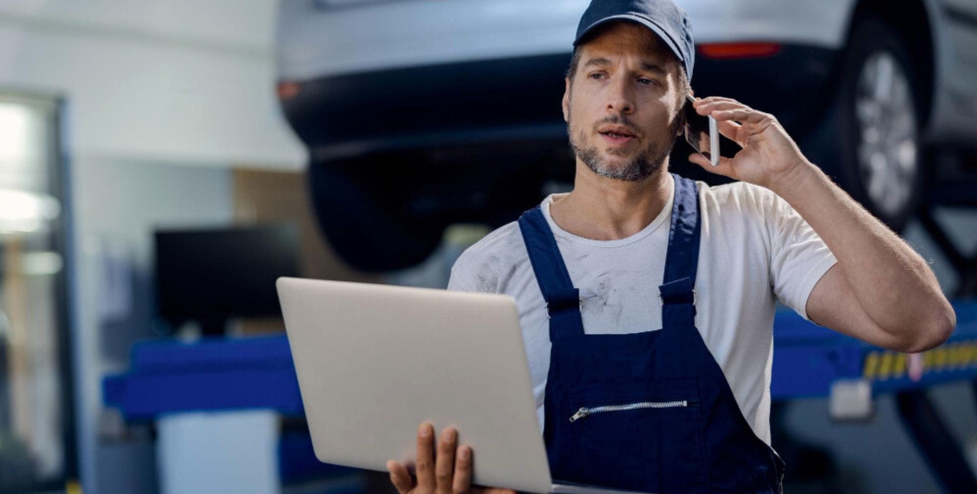 Praca na etacie i prowadzenie własnej działalności w UK